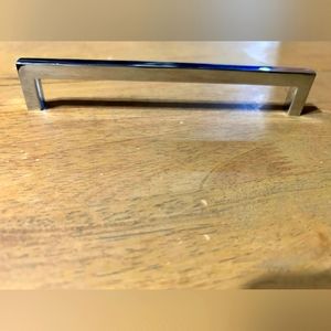NIP. Polished Chrome 6 1/4" Centers Cabinet Pull. Brand New